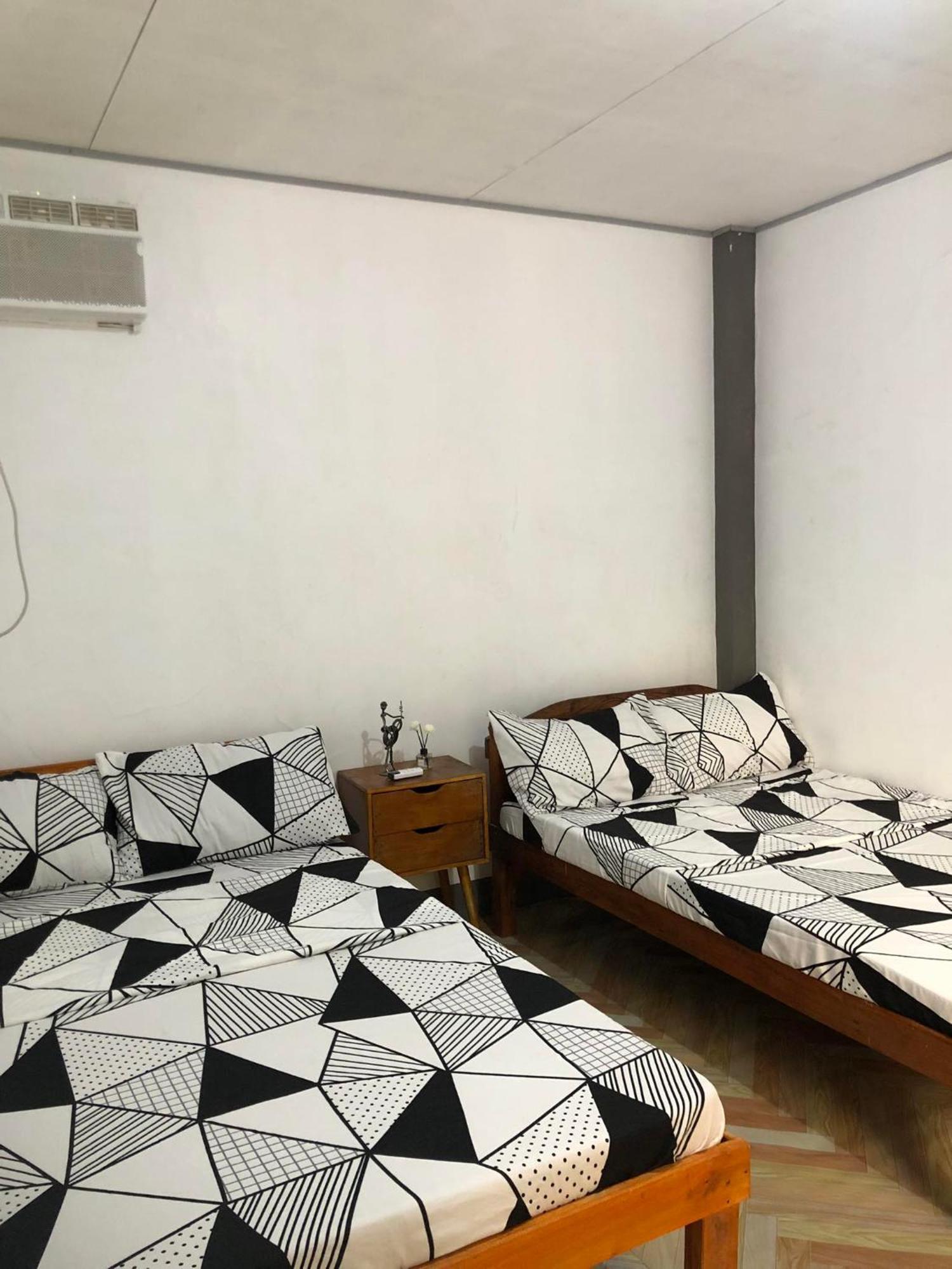 Traditional Private Guesthouse In Patar Beach Bolinao Extérieur photo